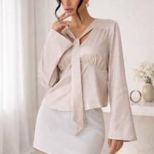 camisa de manga corta con capucha