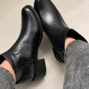 botin ref 309 cuero negro