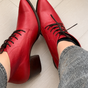 botin ref 5085 cuero rojo