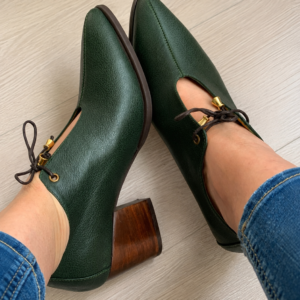 botin ref 561 cuero verde militar